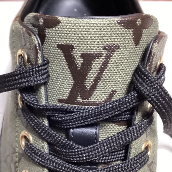 Louis Vuitton Stellar sneaker - Picture 15 of 16